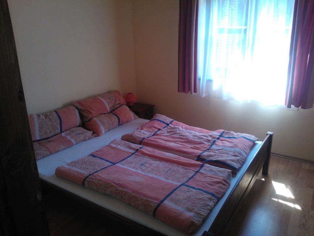 Mediterran Apartmanhaz Szantod Luaran gambar