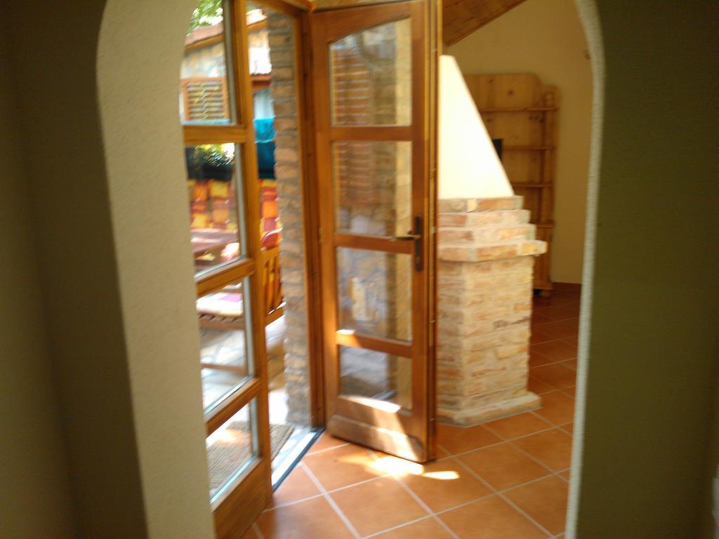 Mediterran Apartmanhaz Szantod Luaran gambar