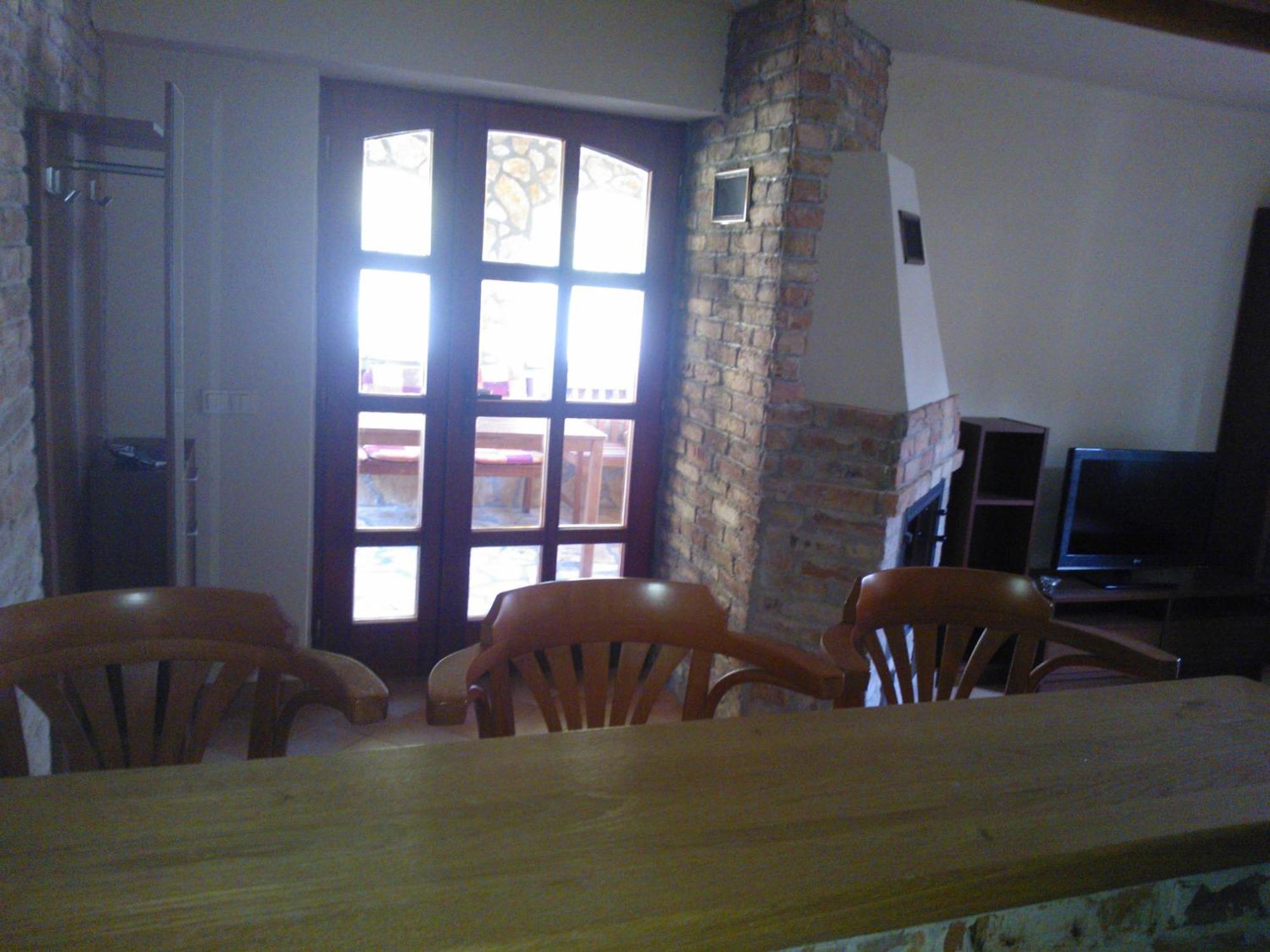 Mediterran Apartmanhaz Szantod Bilik gambar