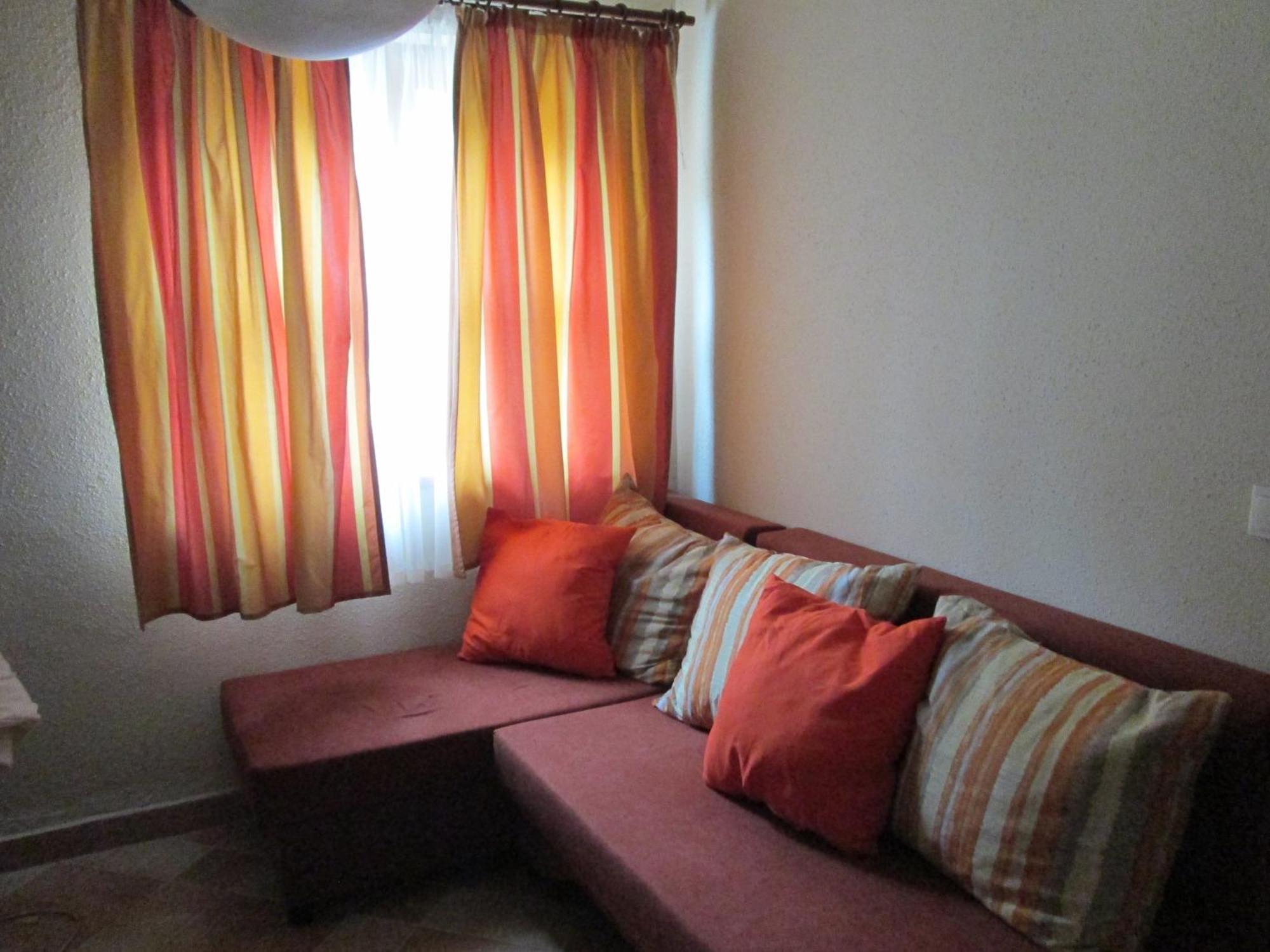 Mediterran Apartmanhaz Szantod Bilik gambar